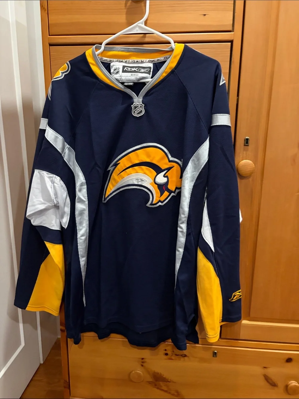 Reebok Buffalo Sabres Navy, Yellow & White Buffalo Hockey Jersey